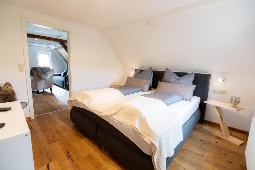 Schlafzimmer 4